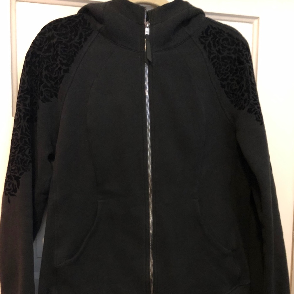 Lululemon Black Floral Flock Scuba, Sz 12